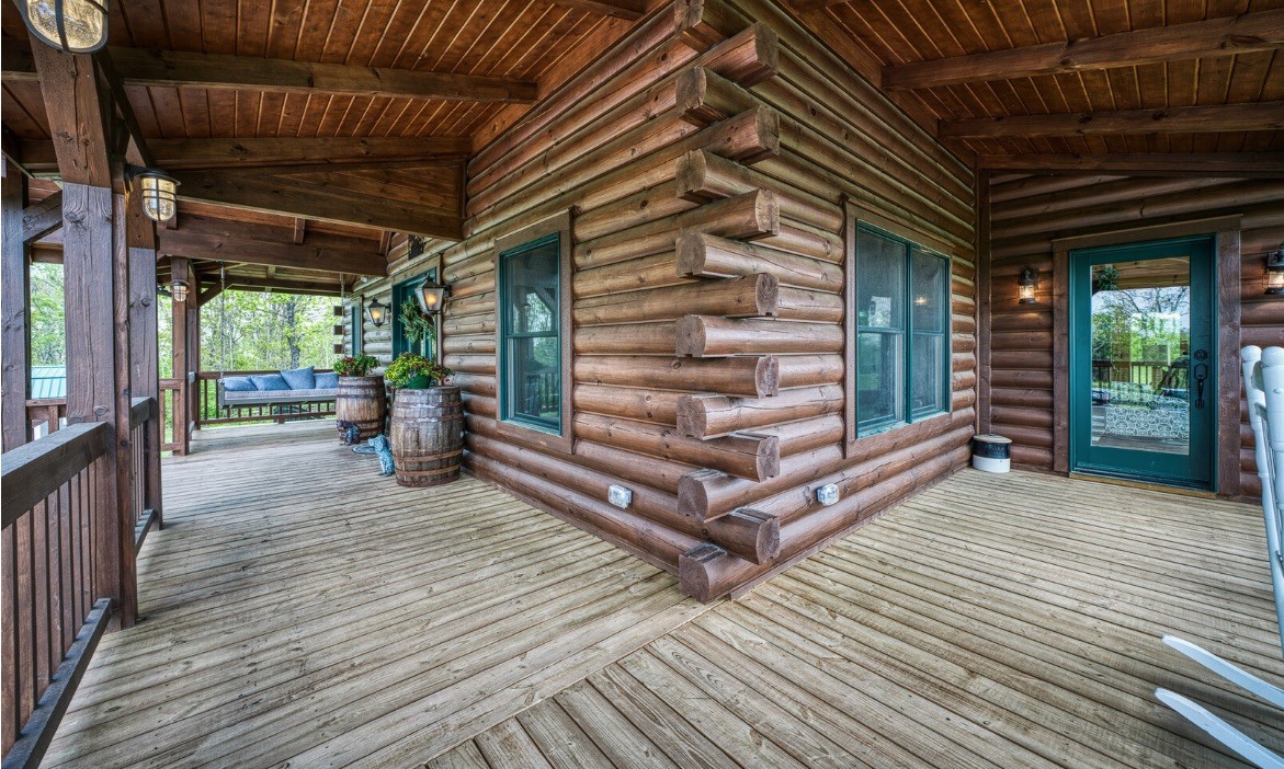 Staining a Log Home
