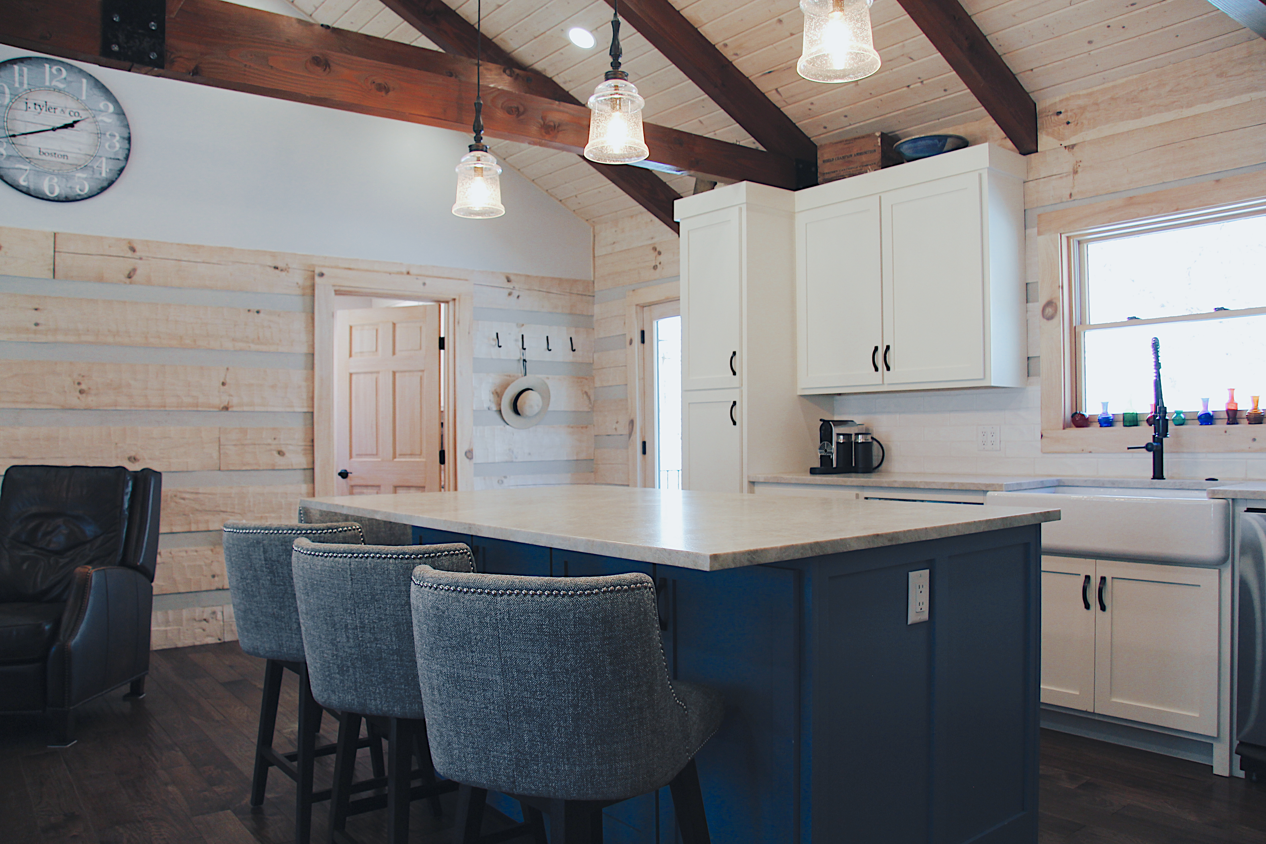 Dickey Log Home Kitchen Entry